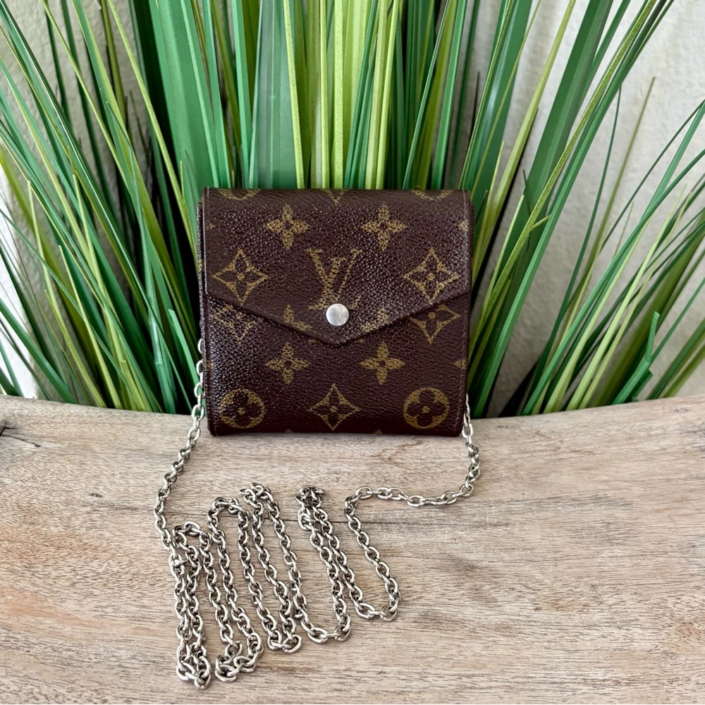 Louis Vuitton Vintage Monogram Elise Wallet
